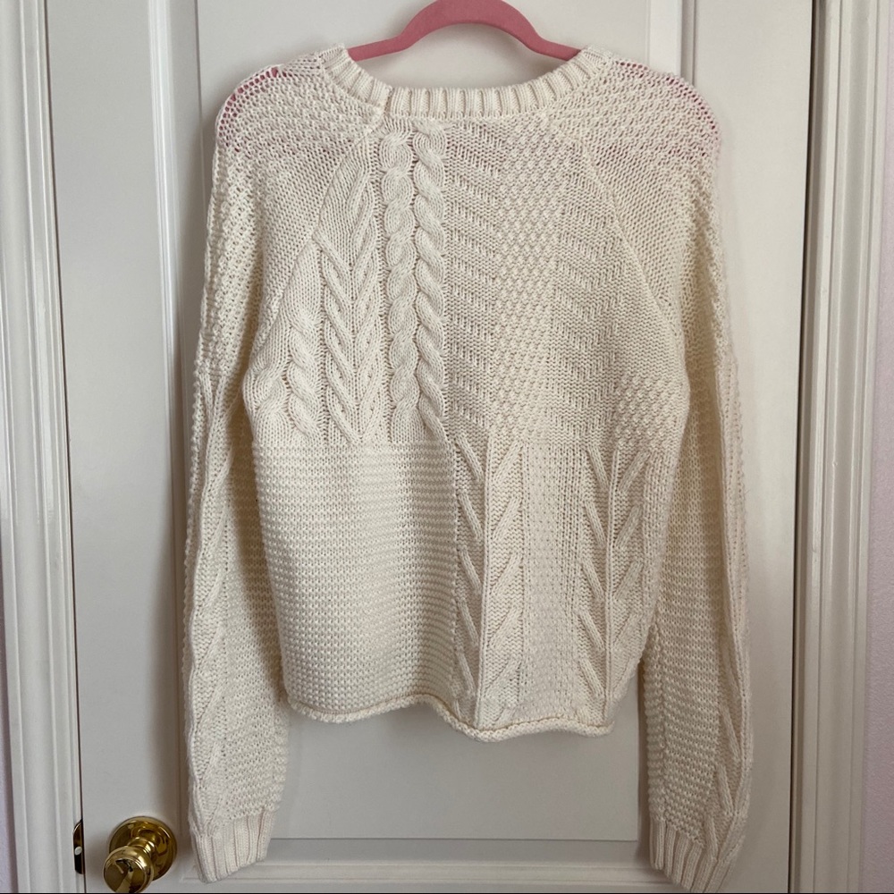 COZY Cream-colored Knit Sweater